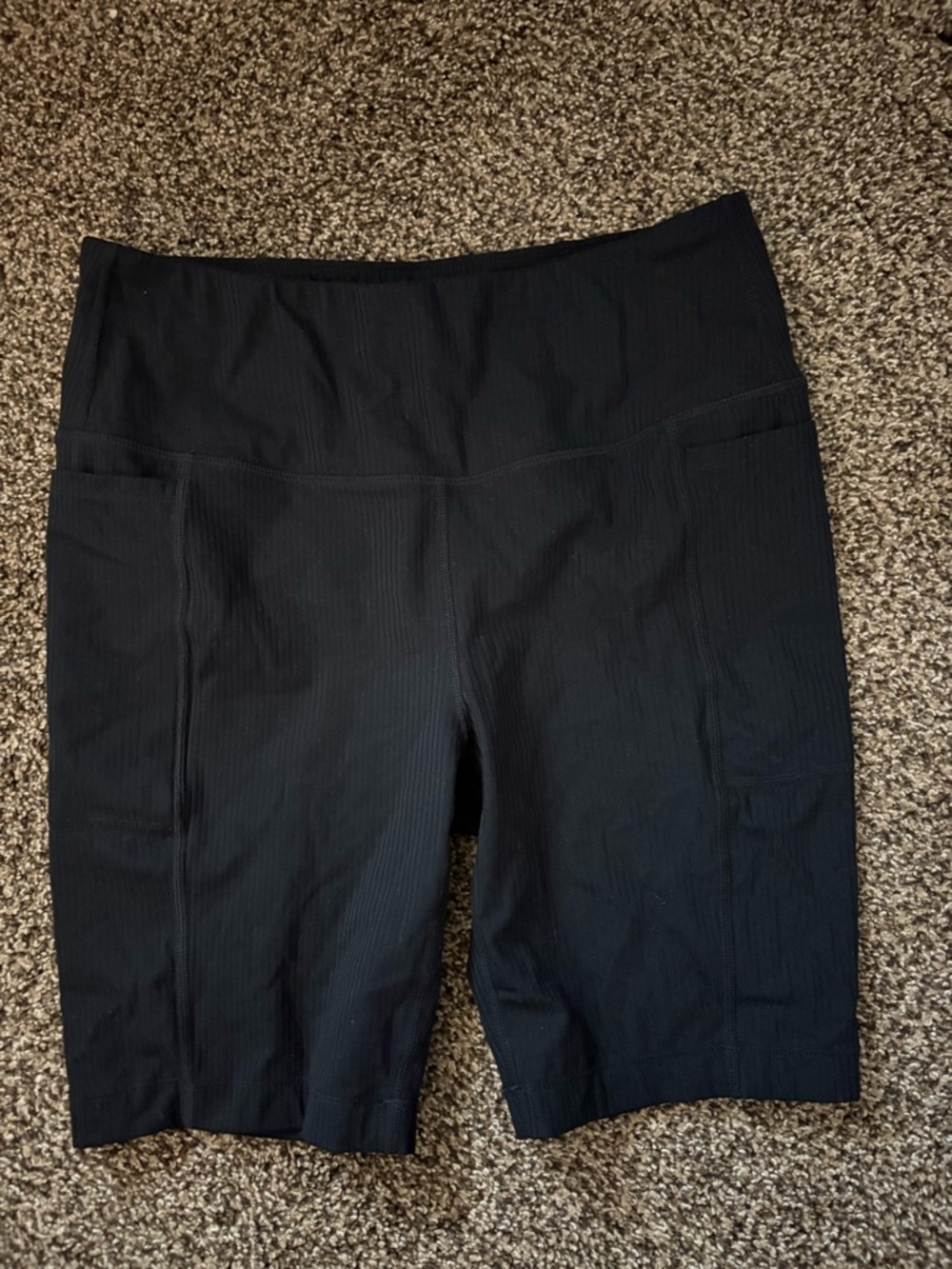 Mondetta Black Ribbed High-Waist Bike Shorts with Pockets